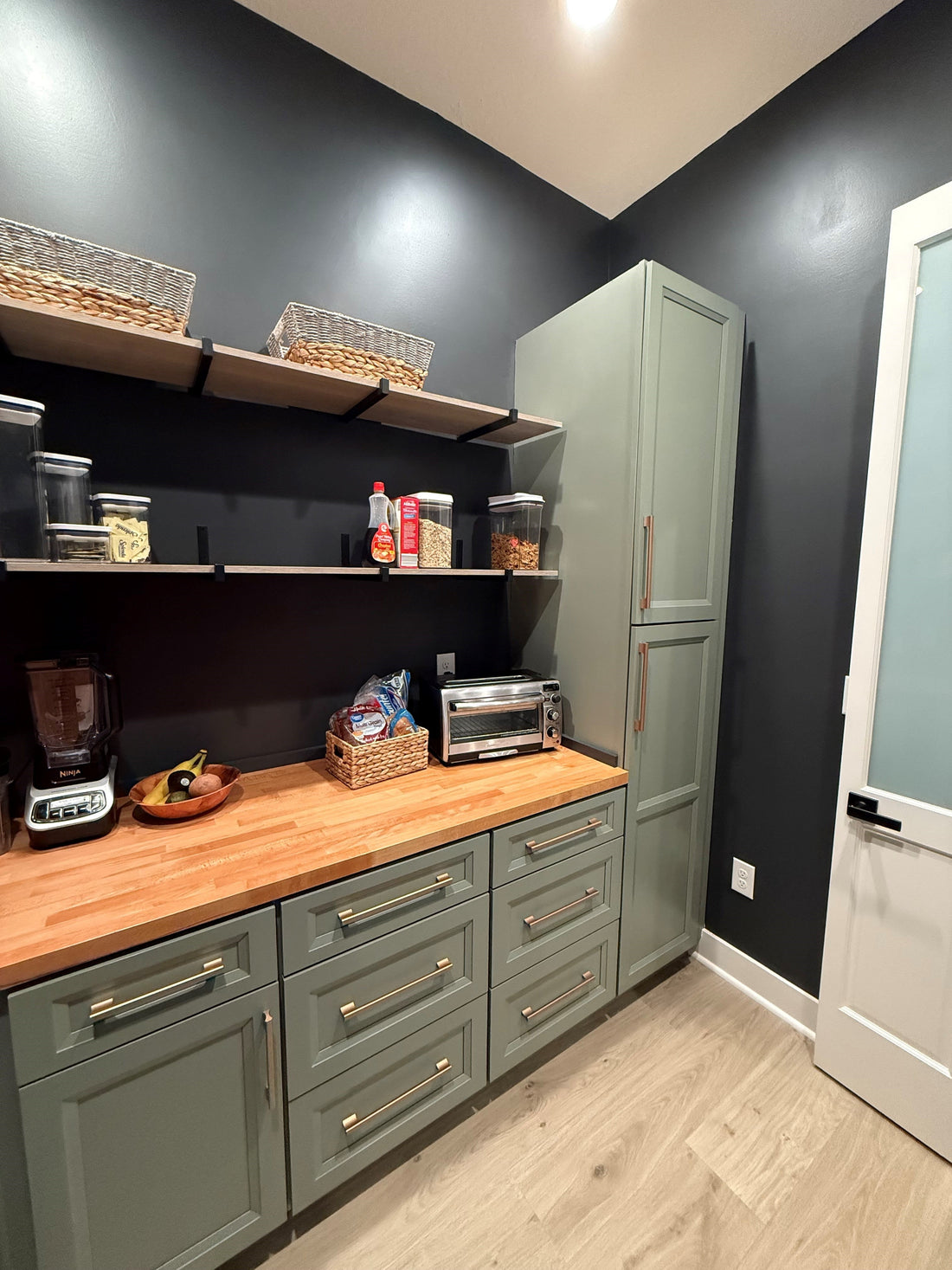 Why Green Kitchen Cabinets Are Taking Over Modern Kitchen Design